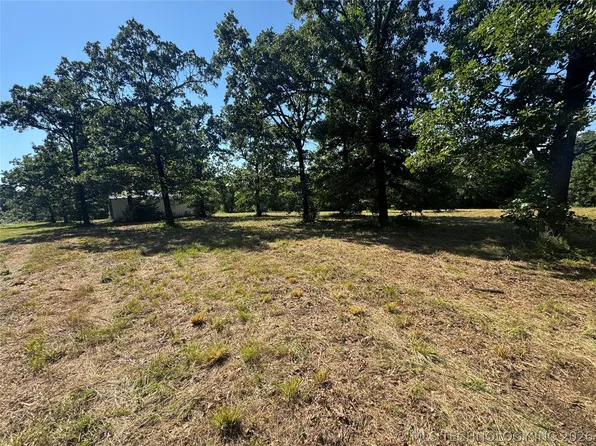 20 W Lakeside Dr, Eufaula, OK 74432