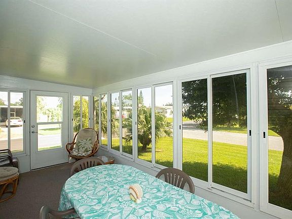3rd image of 1001 Thrush Cir