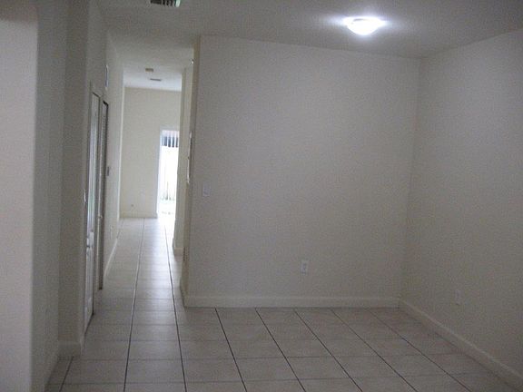 3rd image of 1536 SE 25th St Unit 107