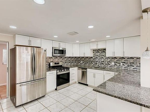 2nd image of 6075 3rd Ave S
