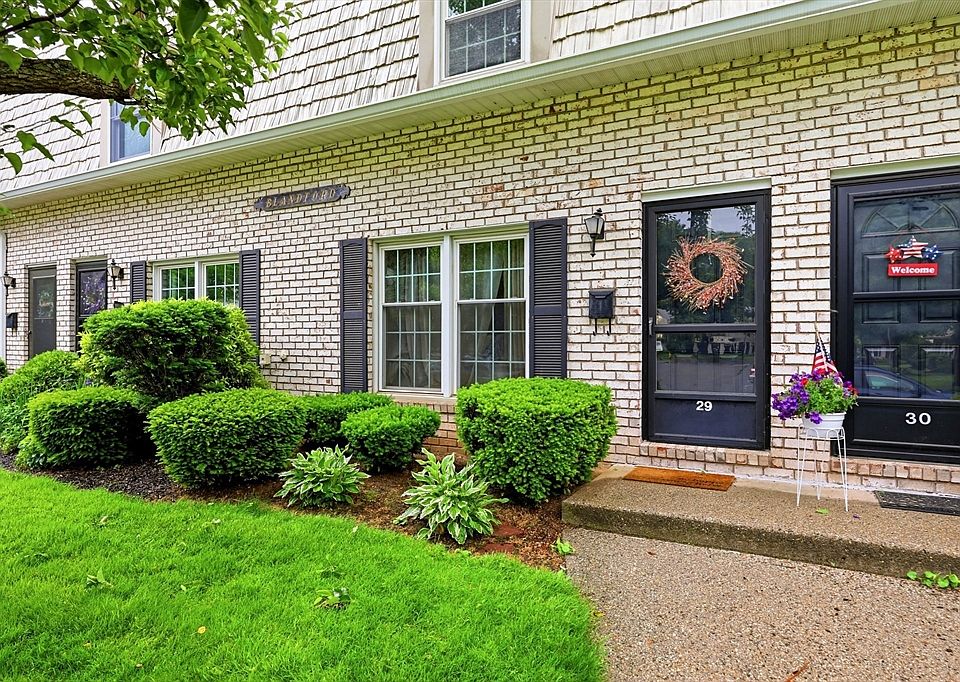 1st image of 29 Plantation Dr #29