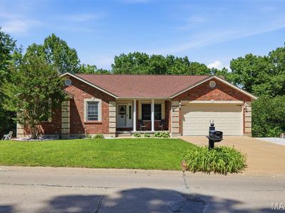 6061 Plantation Dr, Hillsboro, MO, 63050