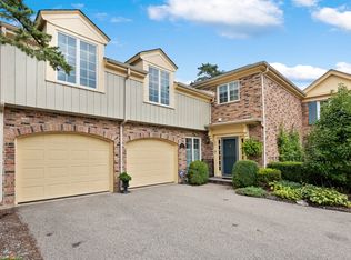42 The Court Of Cobblestone, Northbrook, IL