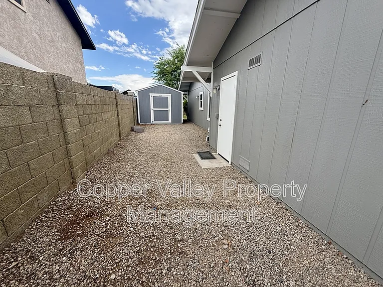 4415 W Gelding Dr — Photo 18