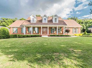950 Hunters Pointe Ln, Bowling Green, KY 42104
