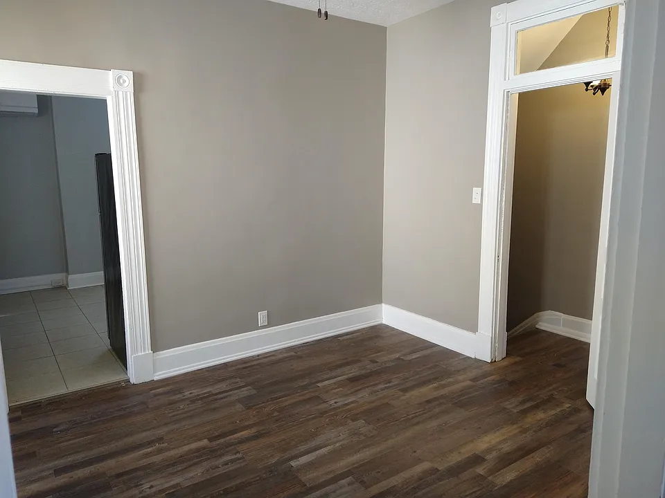Living or dining room