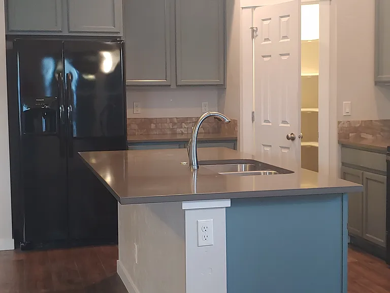 1875 W Deserthawk Dr — Photo 3