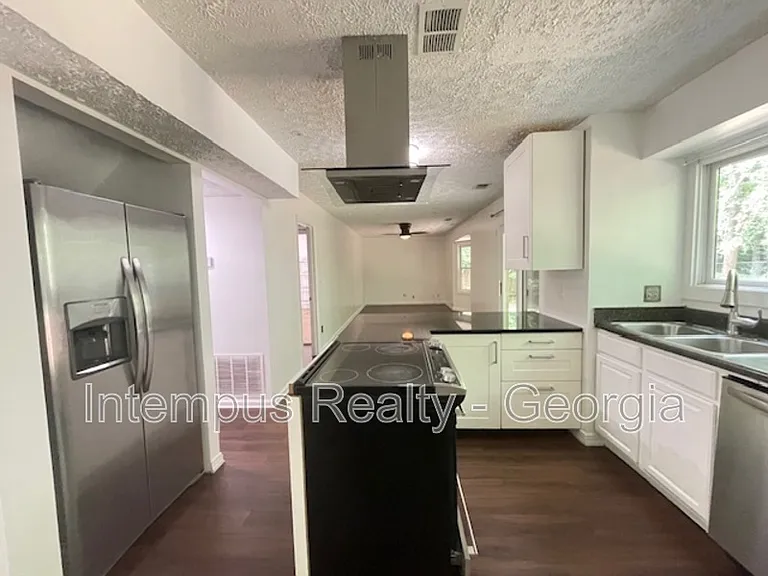 10440 Virginia Pine Ln — Photo 7