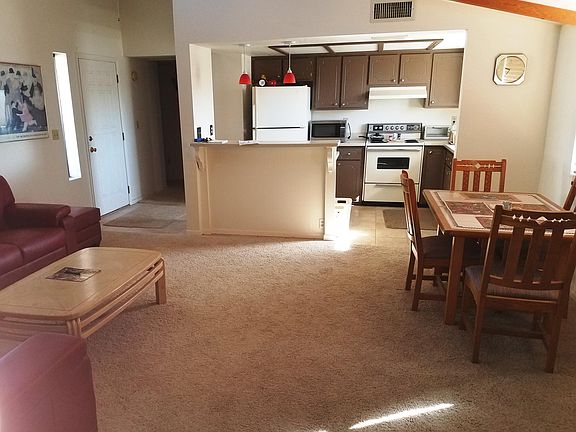 4th image of 2810 Bamboo Dr