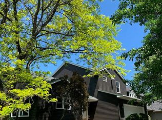 19350 Vine Ridge Rd, Shorewood, MN 55331