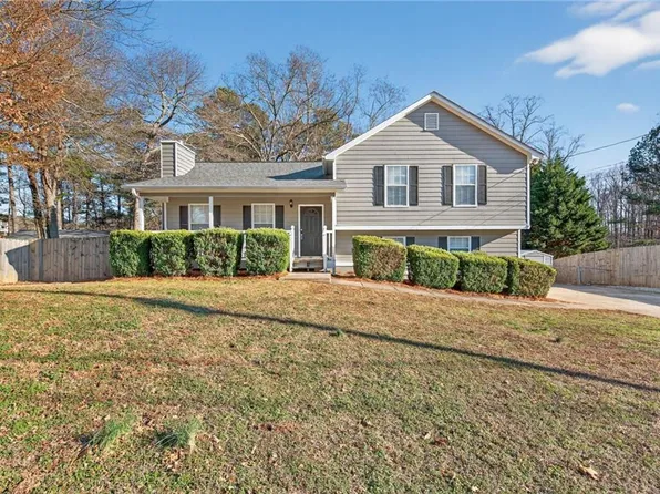 1922 Seals Rd, Dallas, GA 30157
