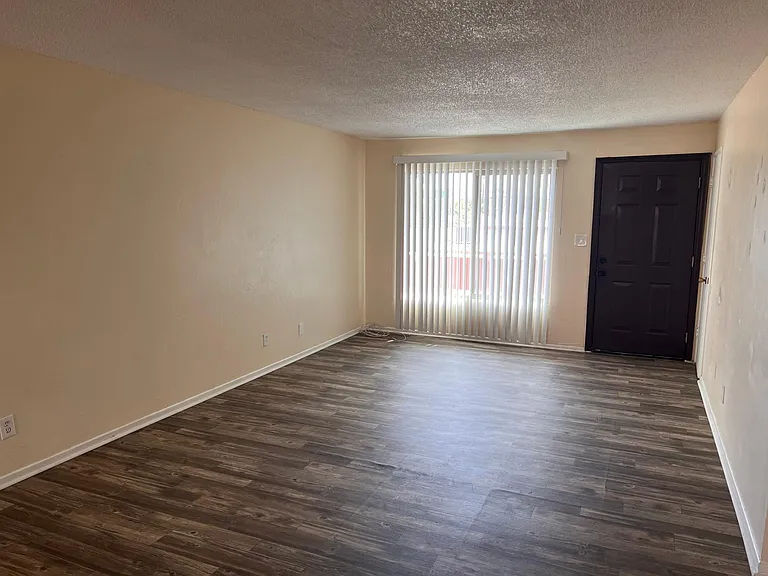 2151 S Winstel Ave — Photo 3