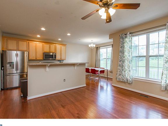 5th image of 4427 Driftwood Dr #105