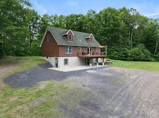 26 2nd St, Catskill, NY 12414