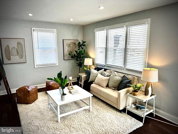 3rd image of 2 McTavish Ave