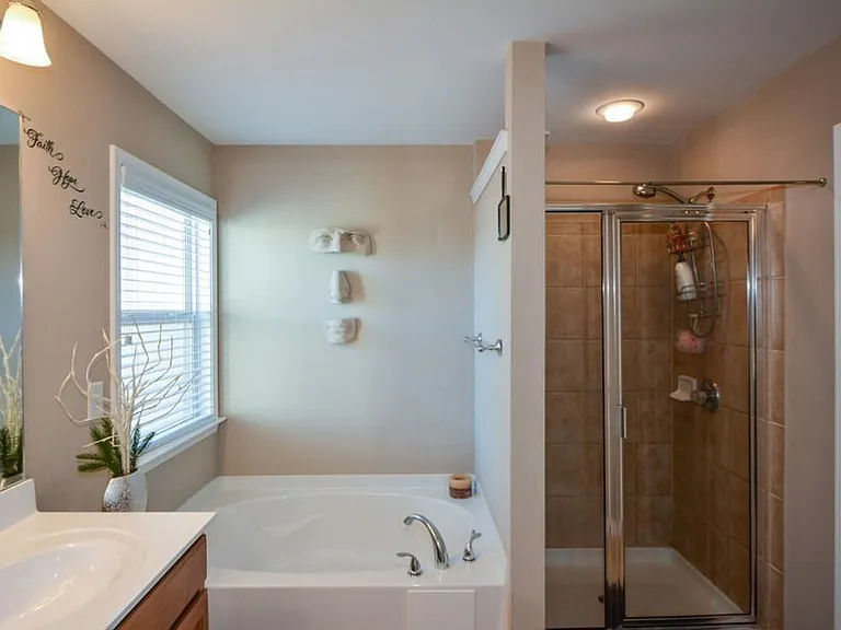 6135 Indian Wood Cir SE — Photo 17
