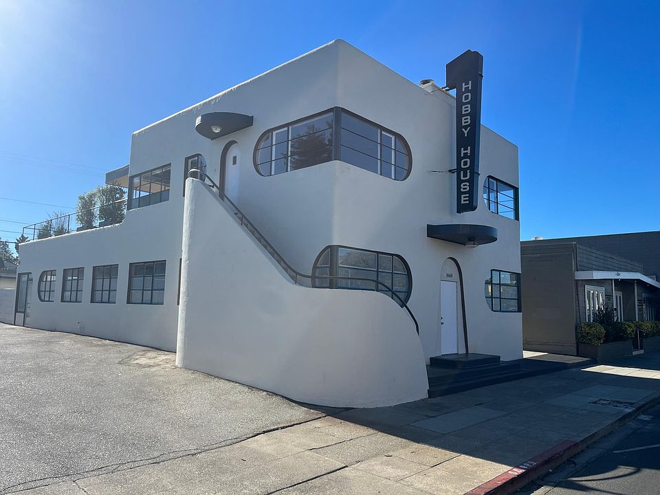 Exterior of building- Apartment/deck is the upstairs floor