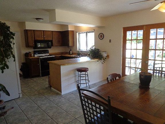 4th image of 2307 La Senda St
