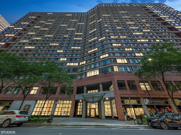 211 E Ohio St APT 1825, Chicago, IL 60611