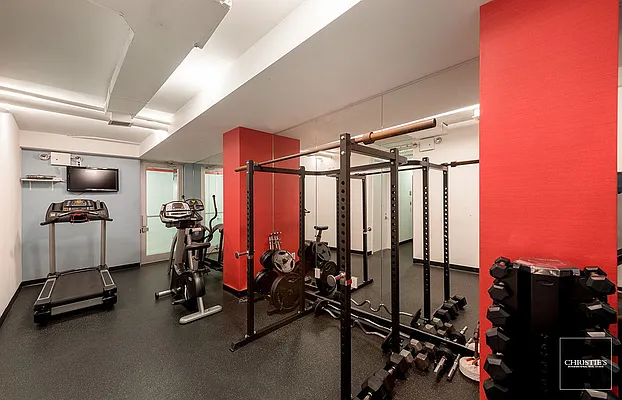 Sold by Christie's International Real Estate Group, LLC | media 17