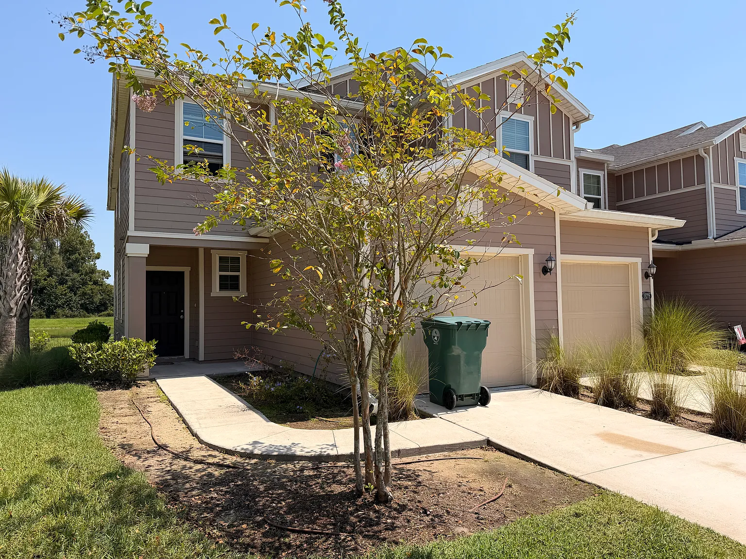 3 bed, 2.5 bath, 1675 sqft, $2,195 — Photo 3