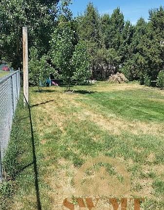4th image of 310 Helen Dr
