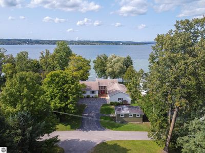 7470 S Shugart Rd, Traverse City, MI, 49684