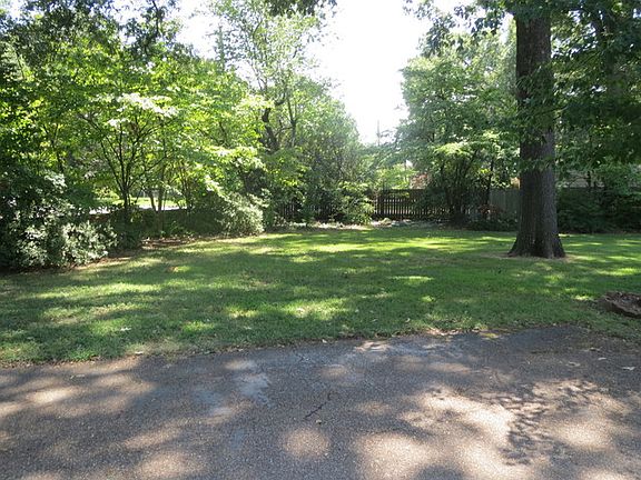 4th image of 5212 Shady Oaks Ln
