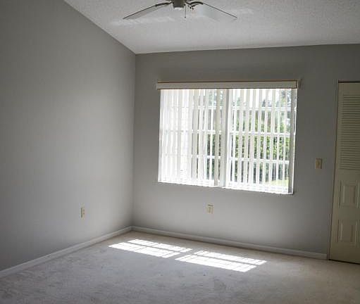 5th image of 723 Players Ct
