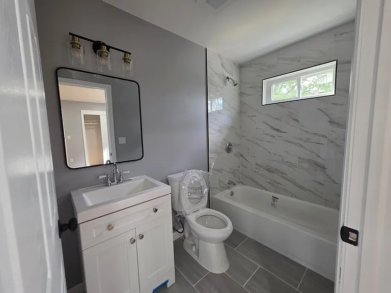 61 Leander St #61 — Photo 8