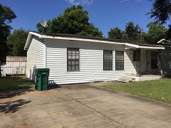 2nd image of 1934 N Avenue G