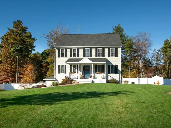 19 Pocksha Dr, Middleboro, MA 02346