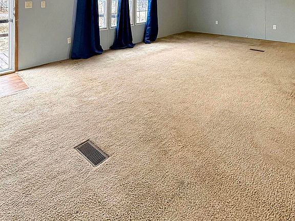 4th image of 144 Valley Oaks Dr