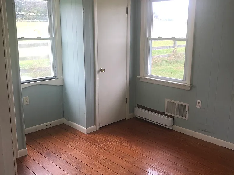 Front bedroom