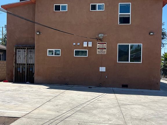Parking behind building