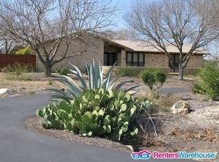 12 Valley Creek Dr, Round Rock, TX 78664