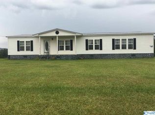 1095 Hill Top Dr, Gadsden, AL 35903