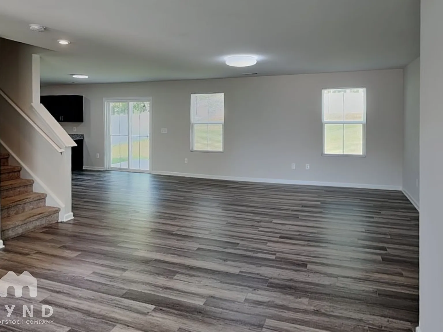 4 bed, 2.5 bath, 2203 sqft, $2,250 — Photo 3