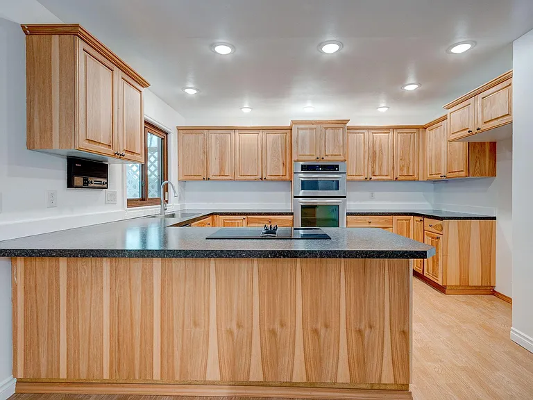 508 E Mission Dr — Photo 17