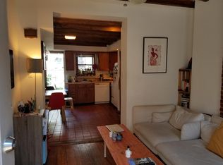 1005 S American St, Philadelphia, PA 19147