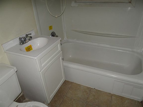 3rd image of 4109 Southwest Hwy #4109