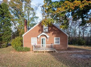 3221 Settle Bridge Rd, Stoneville, NC 27048