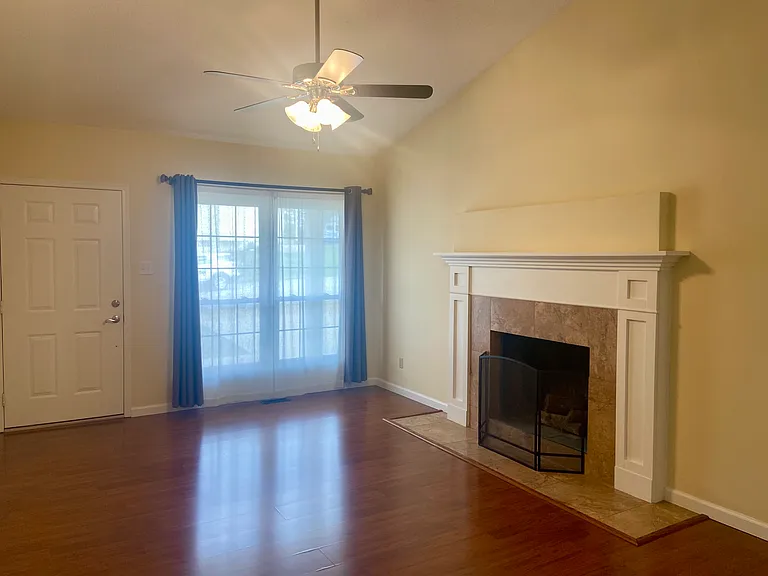 430 Brightfield Trl — Photo 3