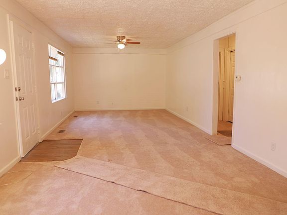 3rd image of 5221 N Fares Ave