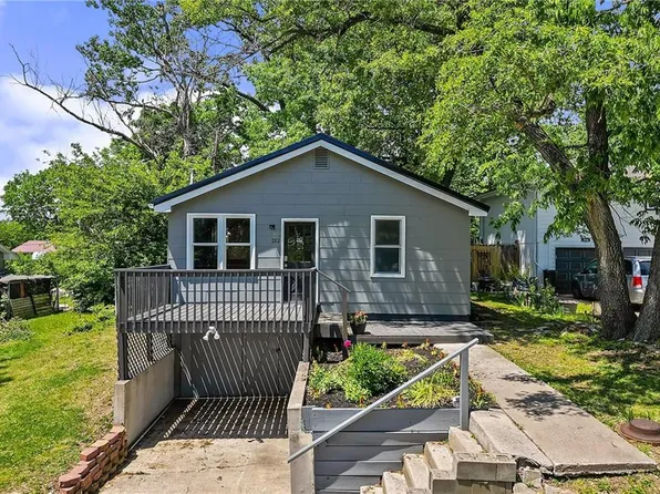 202 N Titus Ave, Excelsior Springs, MO 64024