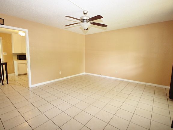5th image of 106 W Martha Louise Ave