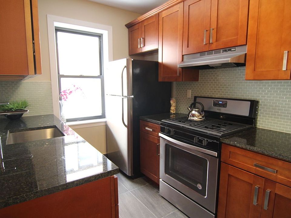 1st image of 20-64 31st St #10B
