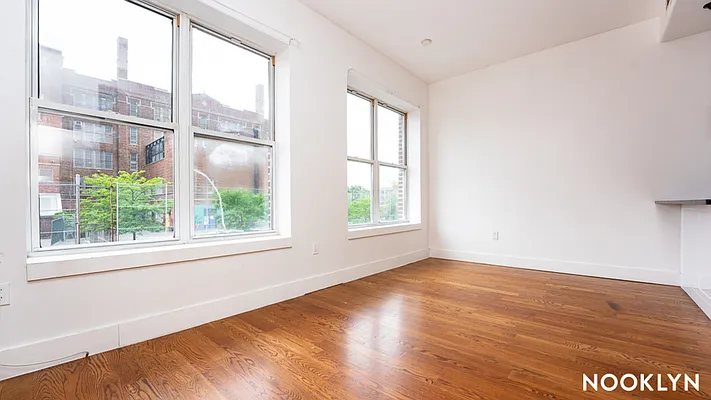 Rented by Nooklyn NYC LLC | media 4