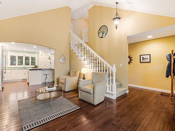 5th image of 1905 Arena Ct
