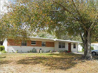 1st image of 424 Country Club Dr